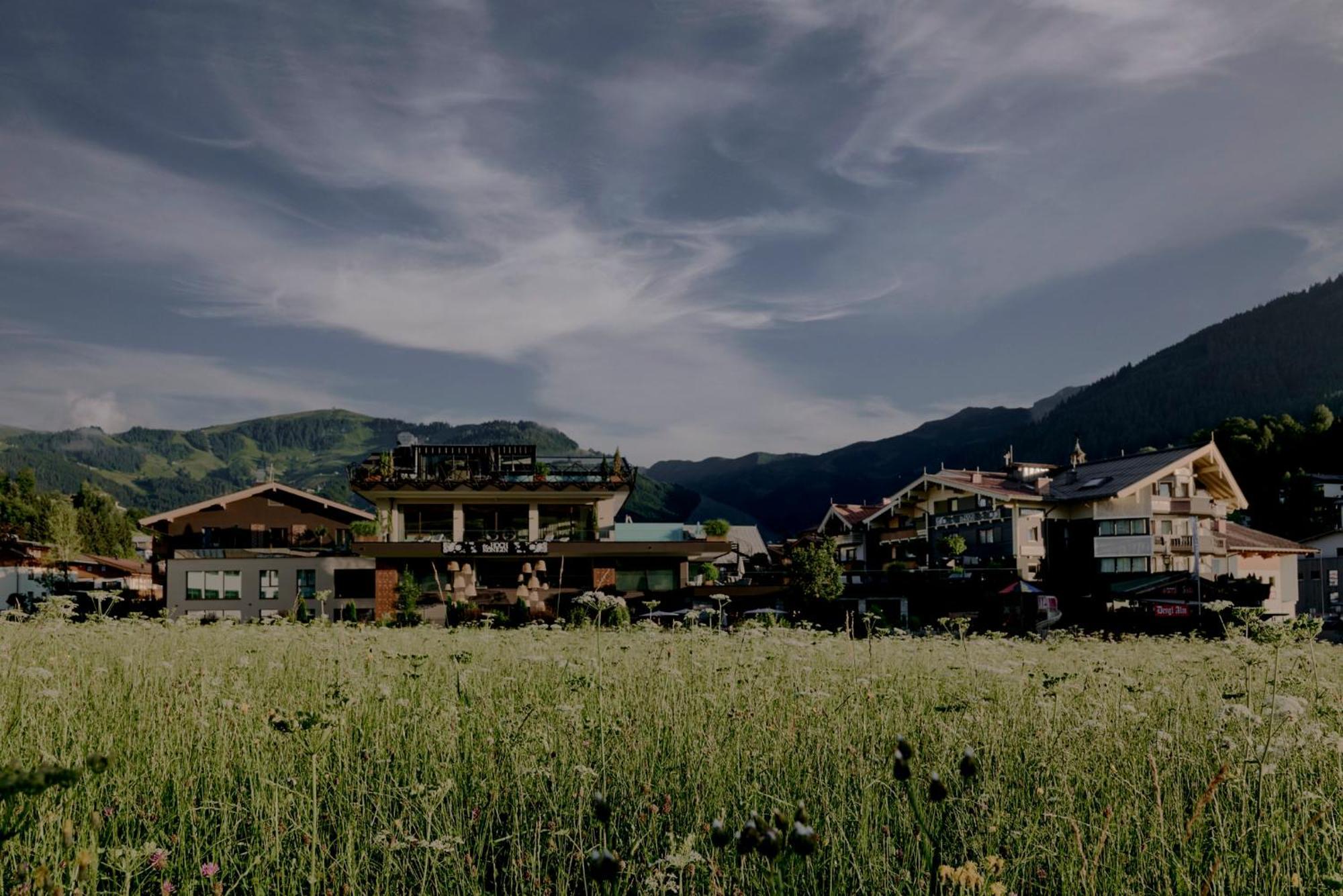 Die Hochkoenigin - Mountain Resort Maria Alm am Steinernen Meer Buitenkant foto